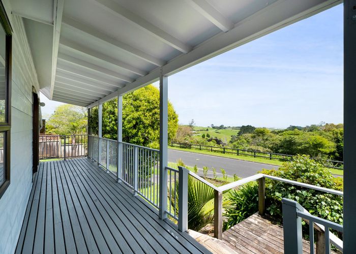  at 5 Kipling Drive, Whalers Gate, New Plymouth