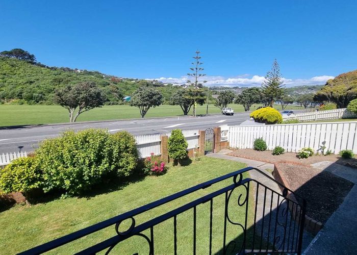  at 130 Main Road, Titahi Bay, Porirua