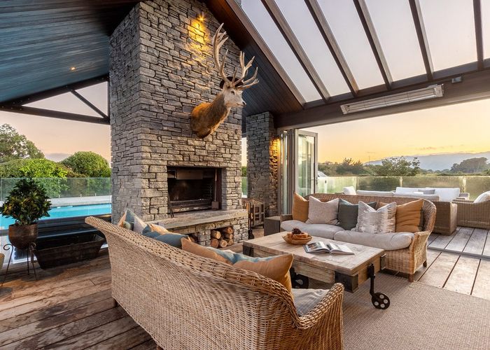  at 2 Otaihanga Road, Paraparaumu Beach, Paraparaumu