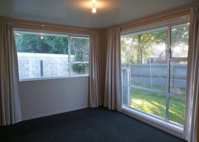  at 2/605 Hereford Street, Linwood, Christchurch City, Canterbury