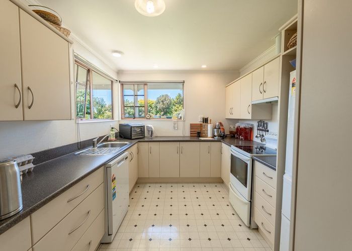  at 534 Queens Drive, Rosedale, Invercargill