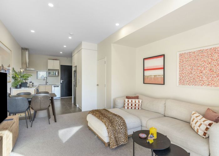  at 5/37 Ambler Avenue, Glen Eden, Waitakere City, Auckland