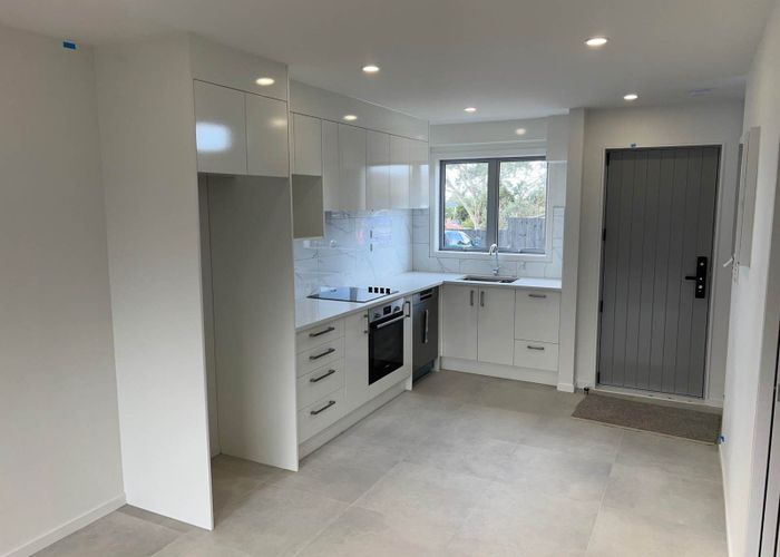  at 4/24 Mili Way, Ranui, Auckland
