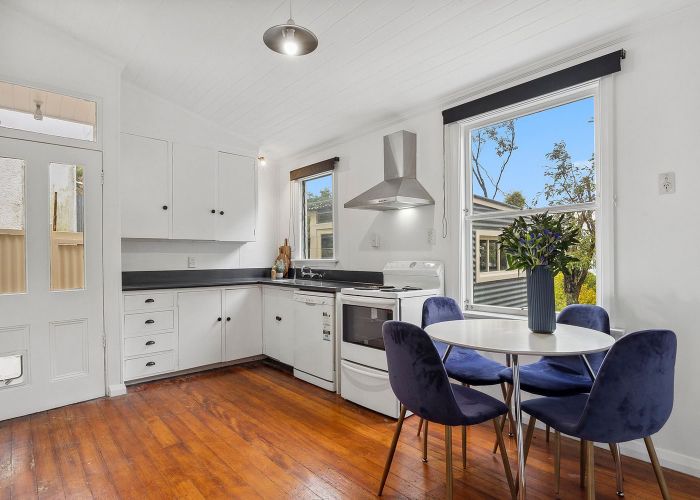  at 23 Peel Street, Mornington, Dunedin