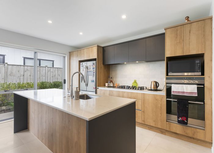  at 61 Nganui Avenue, Conifer Grove, Papakura, Auckland