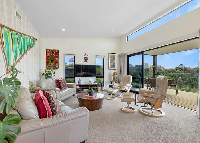  at 9 Kapurau Lane, Merrilands, New Plymouth, Taranaki