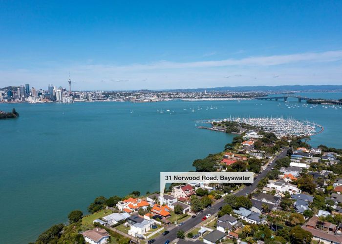  at 31 Norwood Road, Bayswater, North Shore City, Auckland