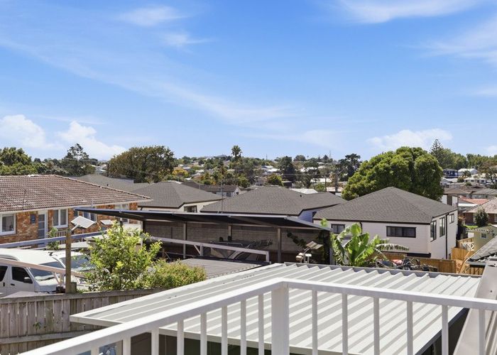  at 2/110 Hillside Road, Papatoetoe, Manukau City, Auckland