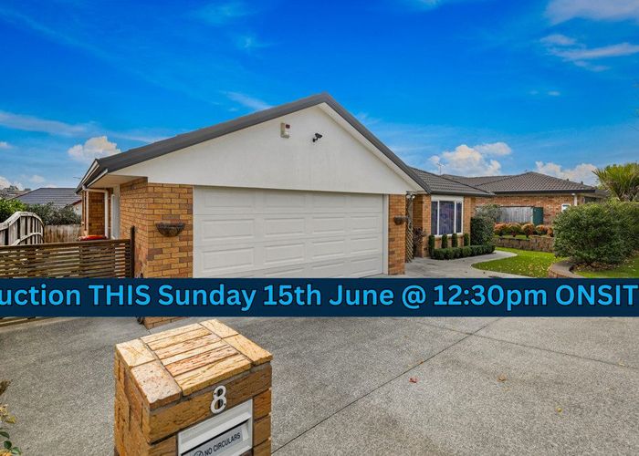  at 8 Toledo Avenue, Henderson, Waitakere City, Auckland