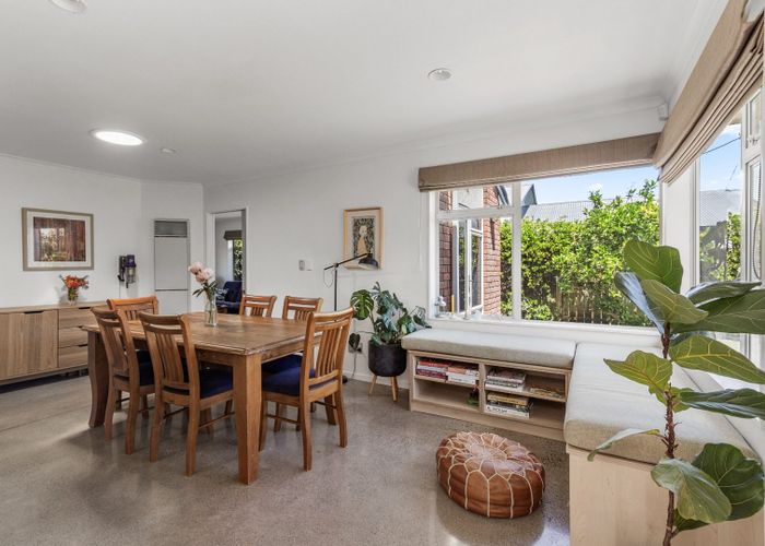  at 5 The Haven, Flagstaff, Hamilton