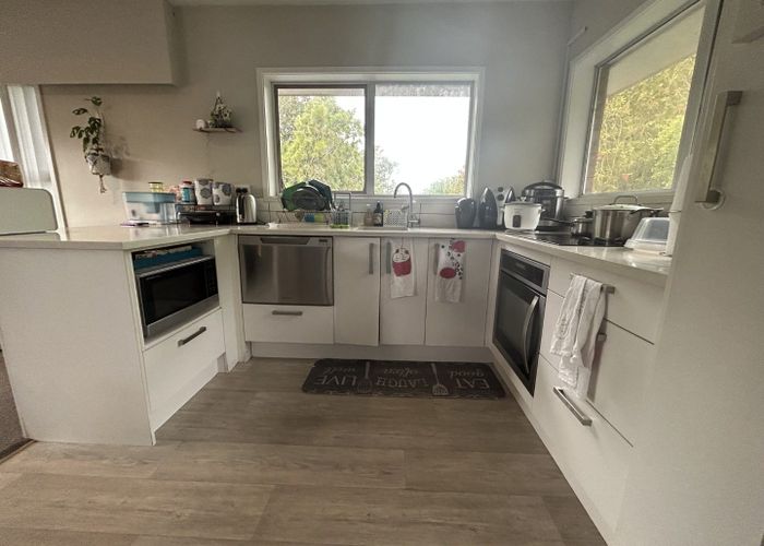  at 2/65 High Road, Glenfield, North Shore City, Auckland