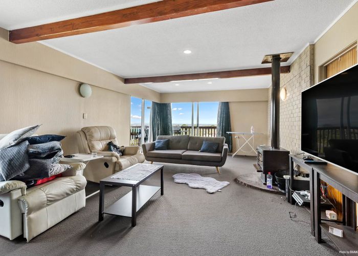  at 627A Glenfield Road, Totara Vale, Auckland