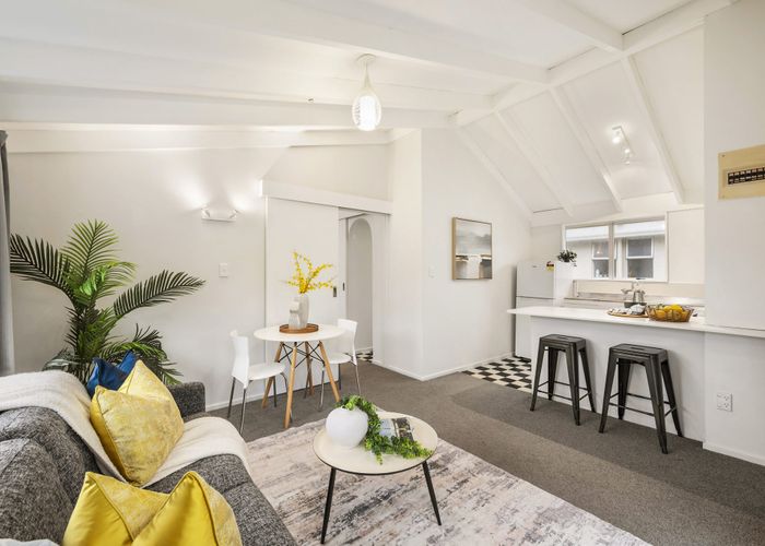  at 24/125 Queens Drive, Lyall Bay, Wellington, Wellington
