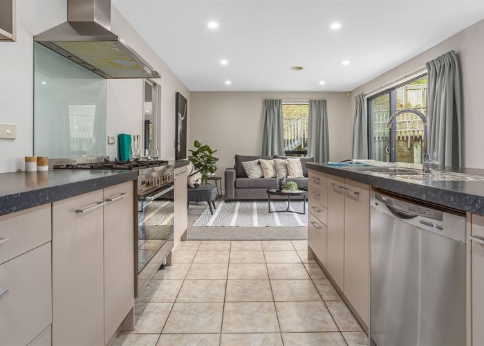  at 22 Dusky Crescent, Aotea, Porirua