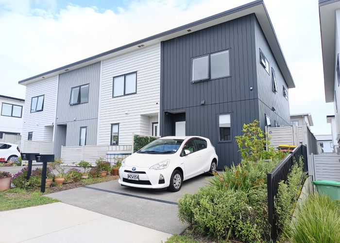  at 11 Nuku Place, Manurewa, Manukau City, Auckland