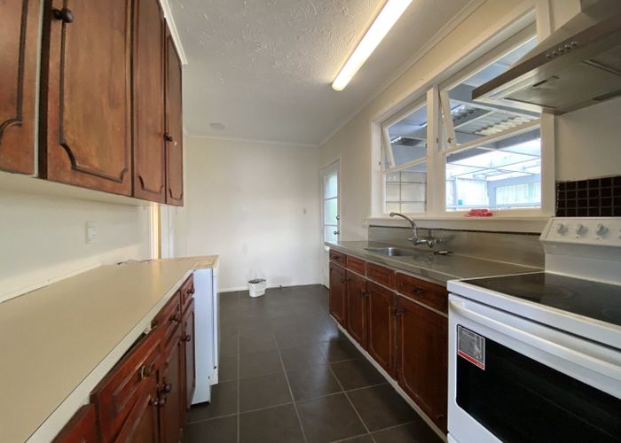  at 12 Trinidad Road, Sunnynook, North Shore City, Auckland