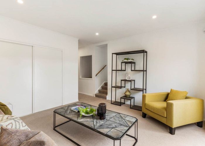  at 87 Weatherly Road, Torbay, North Shore City, Auckland