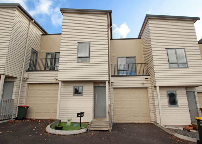  at 42 Chapel Road, Flat Bush, Manukau City, Auckland