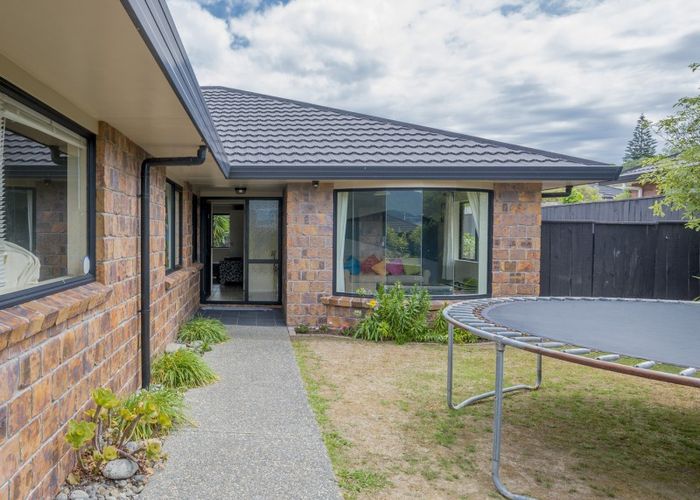  at 46 Campion Road, Waikanae Beach, Waikanae