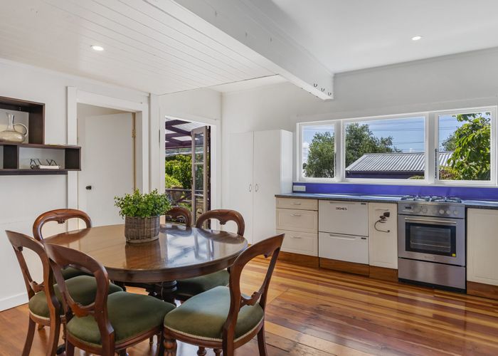  at 10 School Road, Morningside, Auckland