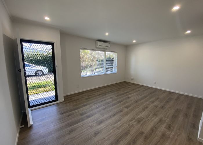  at 2/13 Brixton Road, Balmoral, Auckland