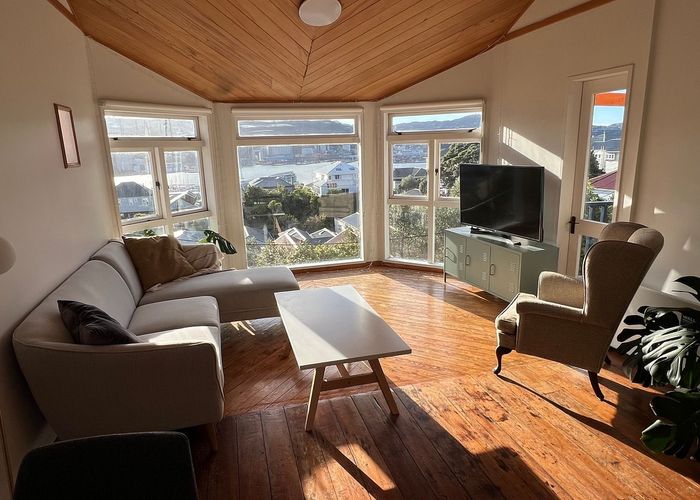  at 5 McIntyre Avenue, Mount Victoria, Wellington, Wellington