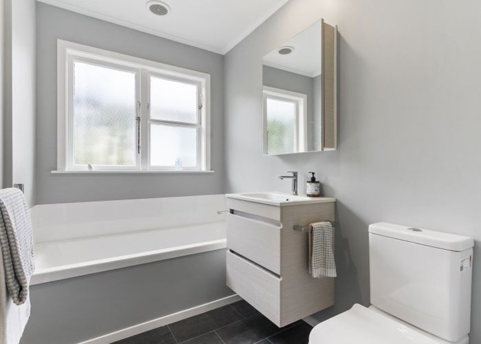  at 4 Arapiko Street, Johnsonville, Wellington, Wellington