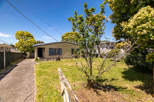  at 26 Woodglen Road, Glen Eden, Auckland