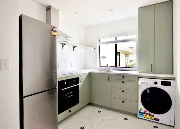  at 3/708 Swanson Road, Henderson, Waitakere City, Auckland