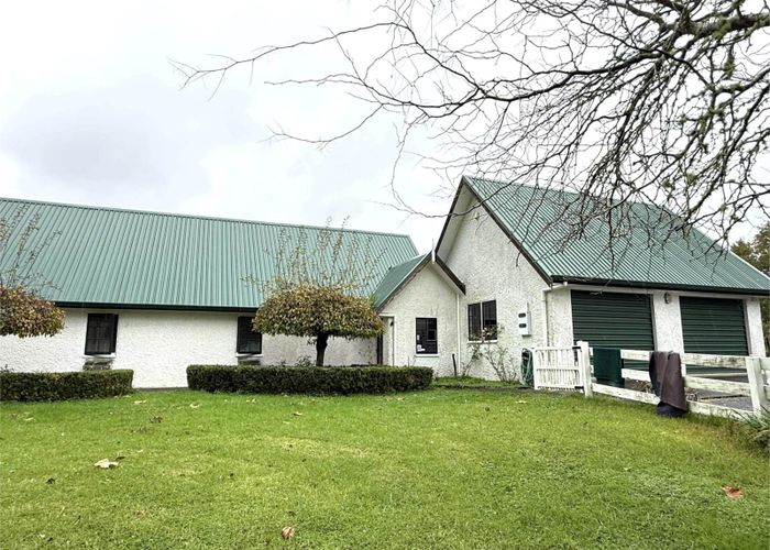 at 135 Bawden Road, Albany