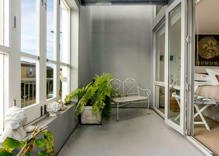  at 1/220 Jackson Street, Petone, Lower Hutt
