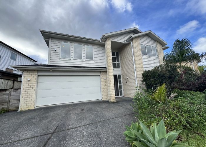  at 39 Travis View Dr--Viewing--On Sat 2nd Aug at 2:20-2:40pm, Albany, North Shore City, Auckland