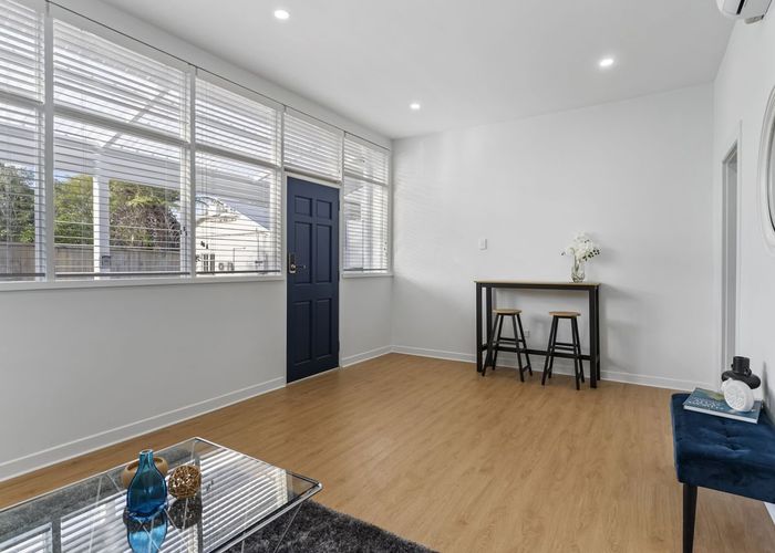  at 2/9 August Place, Greenlane, Auckland City, Auckland