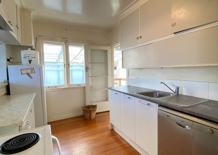  at 190 Greerton Road, Greerton, Tauranga