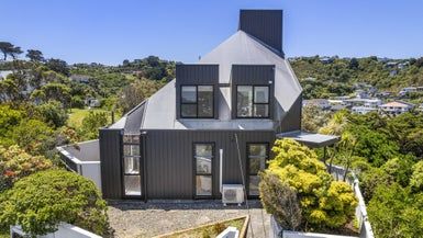  at 20 Carlisle Street, Island Bay, Wellington