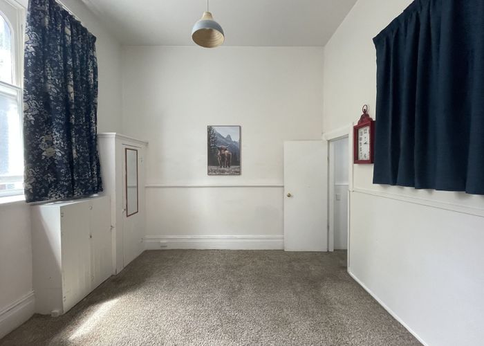  at 37 Dowling Street, Dunedin Central, Dunedin