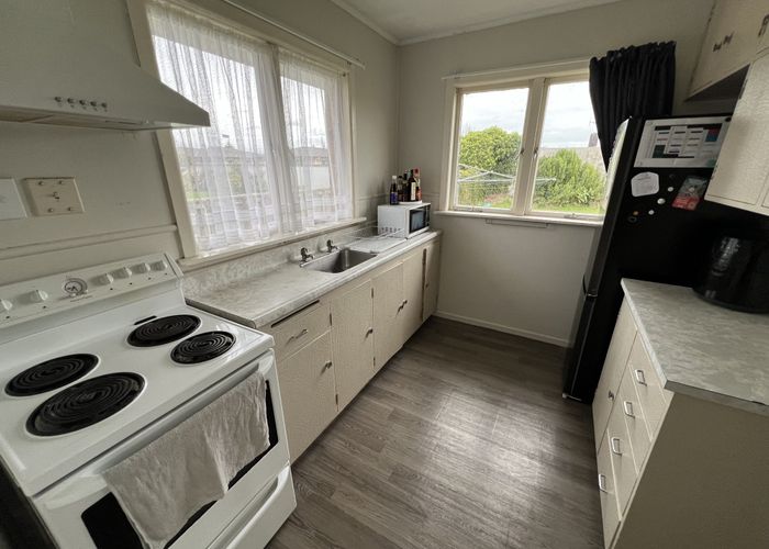  at 15B Leeds Street, Silverdale, Hamilton, Waikato