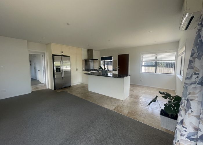  at 2/38A Moore Street, Hillcrest, Auckland