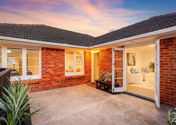  at 652 Te Atatu Road, Te Atatu Peninsula, Waitakere City, Auckland