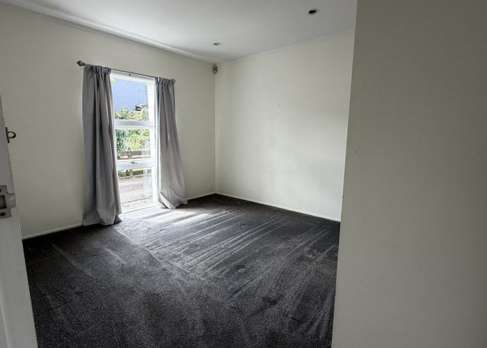  at 2/25 Peek St, Ellerslie, Auckland City, Auckland