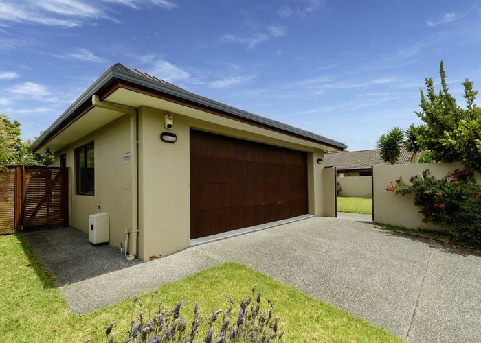  at 160 Gravatt Road, Papamoa Beach, Papamoa