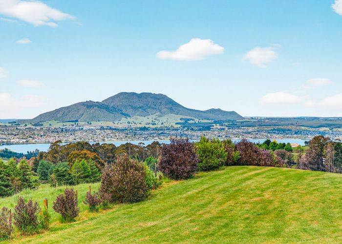 at 8 Lens Way, Acacia Bay, Taupo, Waikato