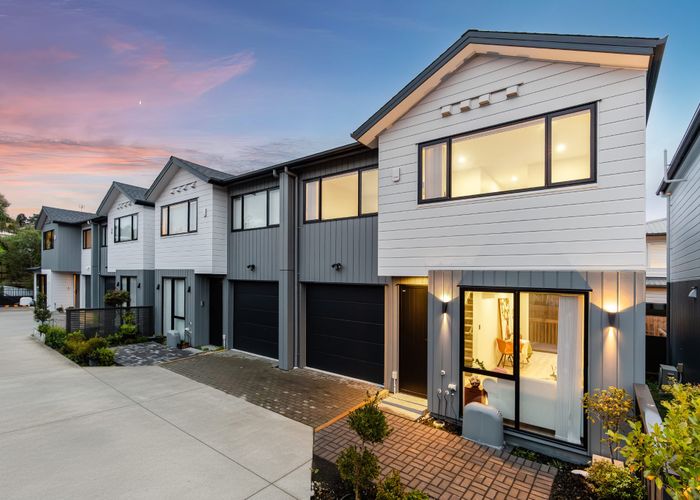 at 25D Oteha Valley Road, Northcross, North Shore City, Auckland