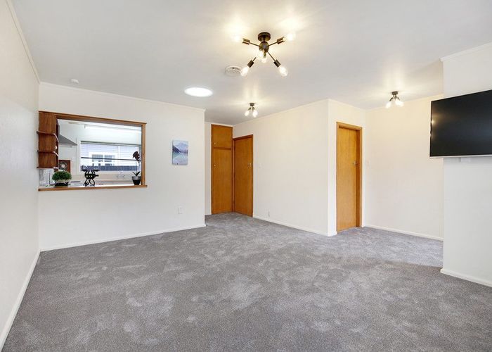  at 2/70 Neville Street, Spreydon, Christchurch