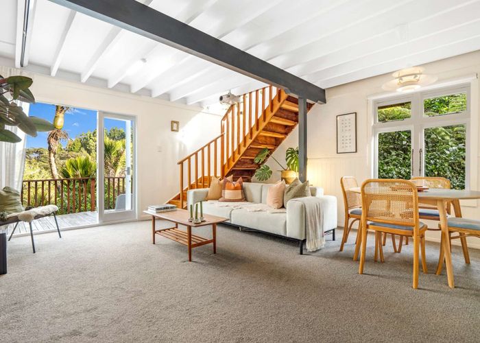  at 33 Tainui Road, Titirangi, Waitakere City, Auckland