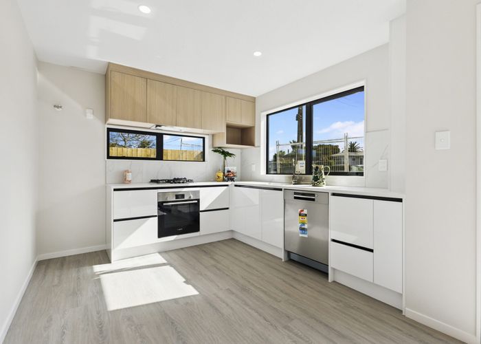  at 2/49 Puriri Road, Manurewa, Manukau City, Auckland
