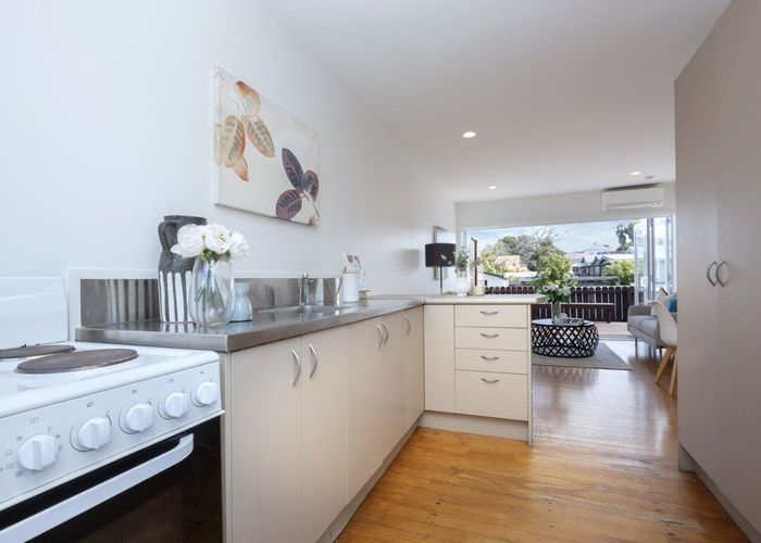  at 1/51 Heretaunga Avenue, Te Papapa, Auckland