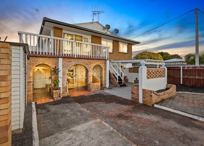  at 1/100 Titirangi Road, New Lynn, Waitakere City, Auckland