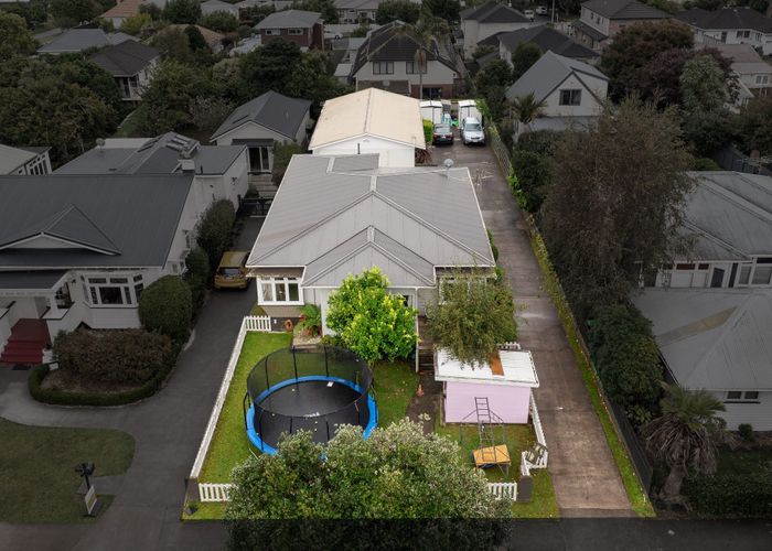  at 25 Fairleigh Avenue, Mount Albert, Auckland