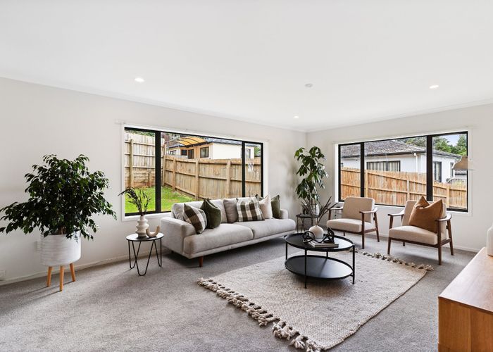  at 35 Heathglen Place, Bayview, Auckland